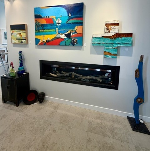 Paintings and collectables inside the gallery